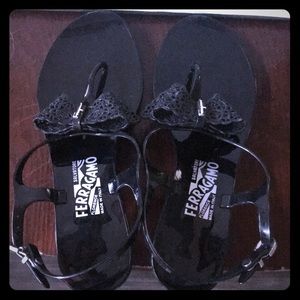 Salvatore Ferragamo Perala Sandals black, size 9